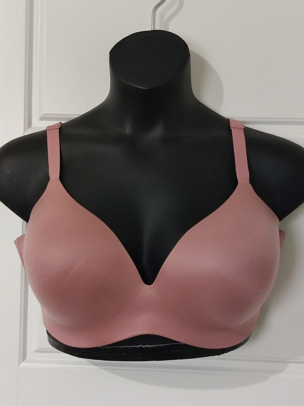 Victoria's Secret Perfect Shape Bra Size 40DD NWOT